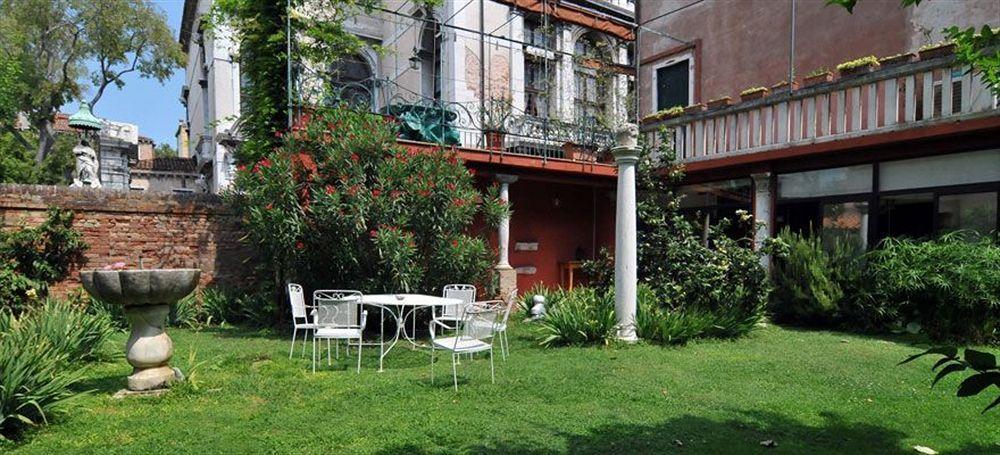 Appartamento Garden Ca' Rezzonico Venice Exterior photo